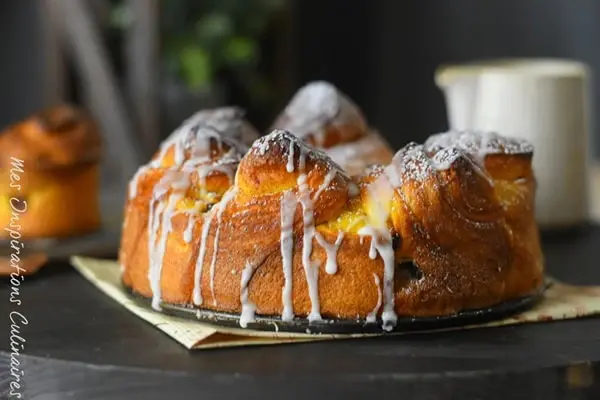 Brioche pumpkin roll1